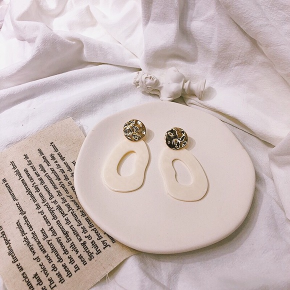 White Gold Asymmetric Statement Drop Earrings - Picture 6 of 6